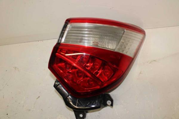 FEU ARRIERE DROIT TOYOTA YARIS 2017+ - Vue 1